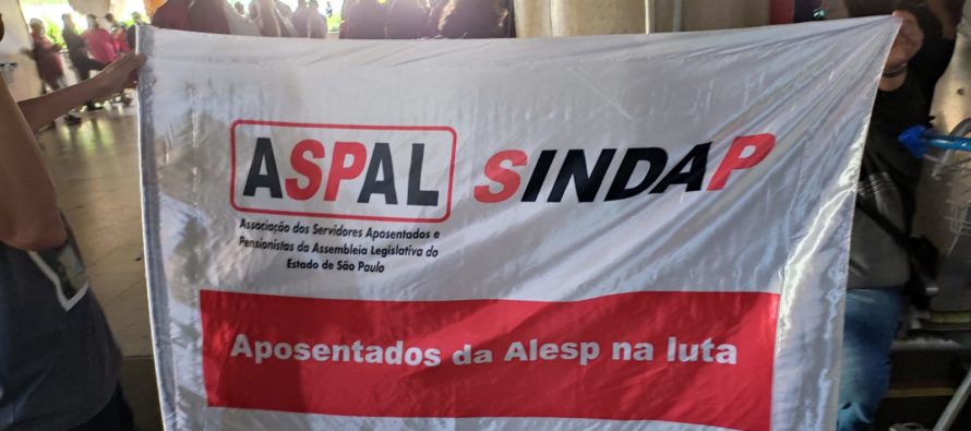 Bandeira da Aspal / Sindap nas manifestações contra a PEC 32 em Brasília